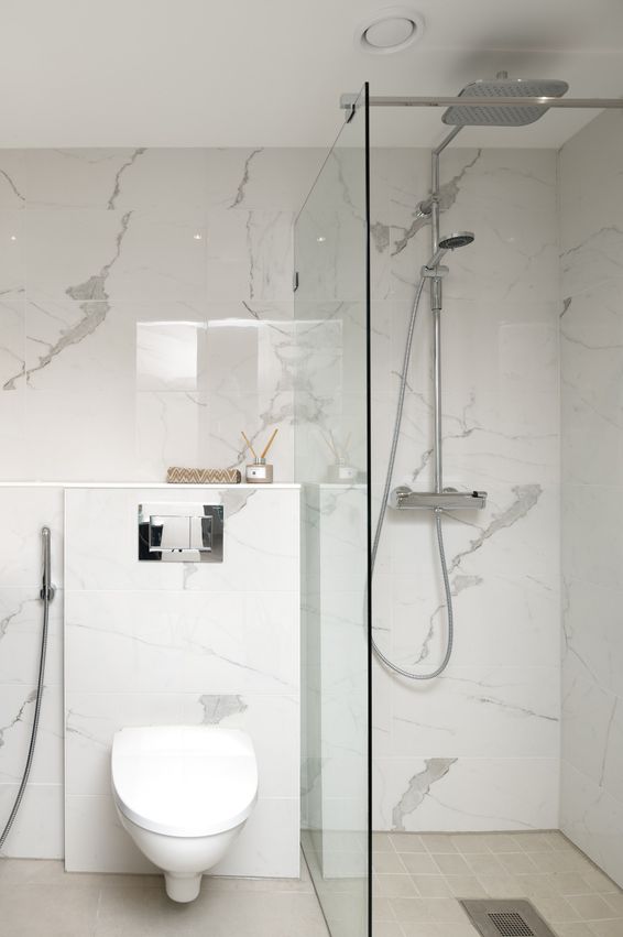 Kylpyhuone marmori